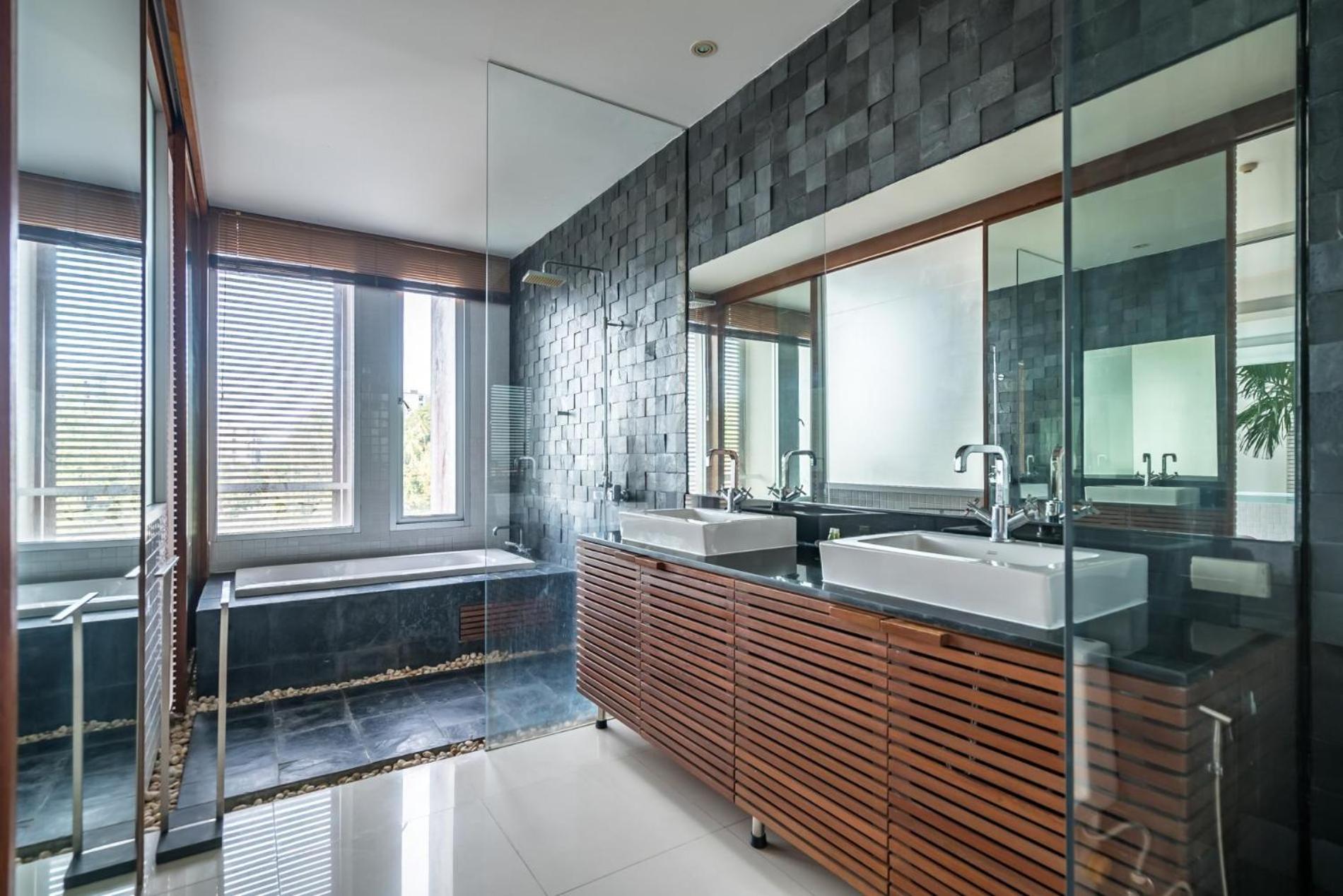The Quarter By Lofty Apartment Pantai Surin Luaran gambar