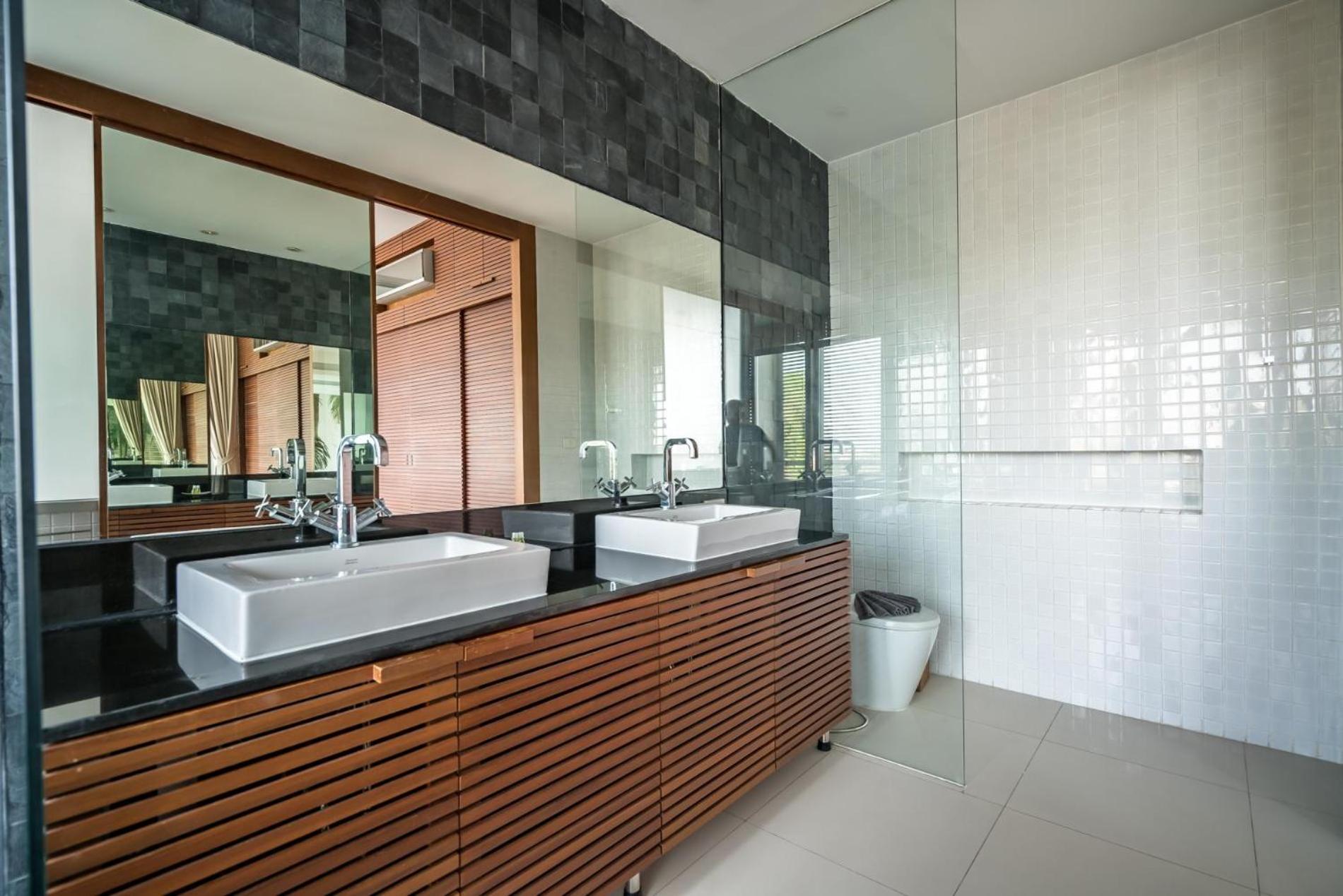 The Quarter By Lofty Apartment Pantai Surin Luaran gambar