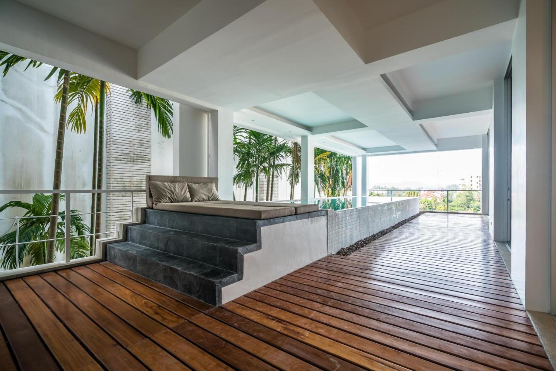 The Quarter By Lofty Apartment Pantai Surin Luaran gambar